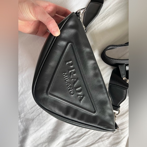 Prada Triangle leather shoulder bag (Grace Lux) authentic. - Picture 6 of 8